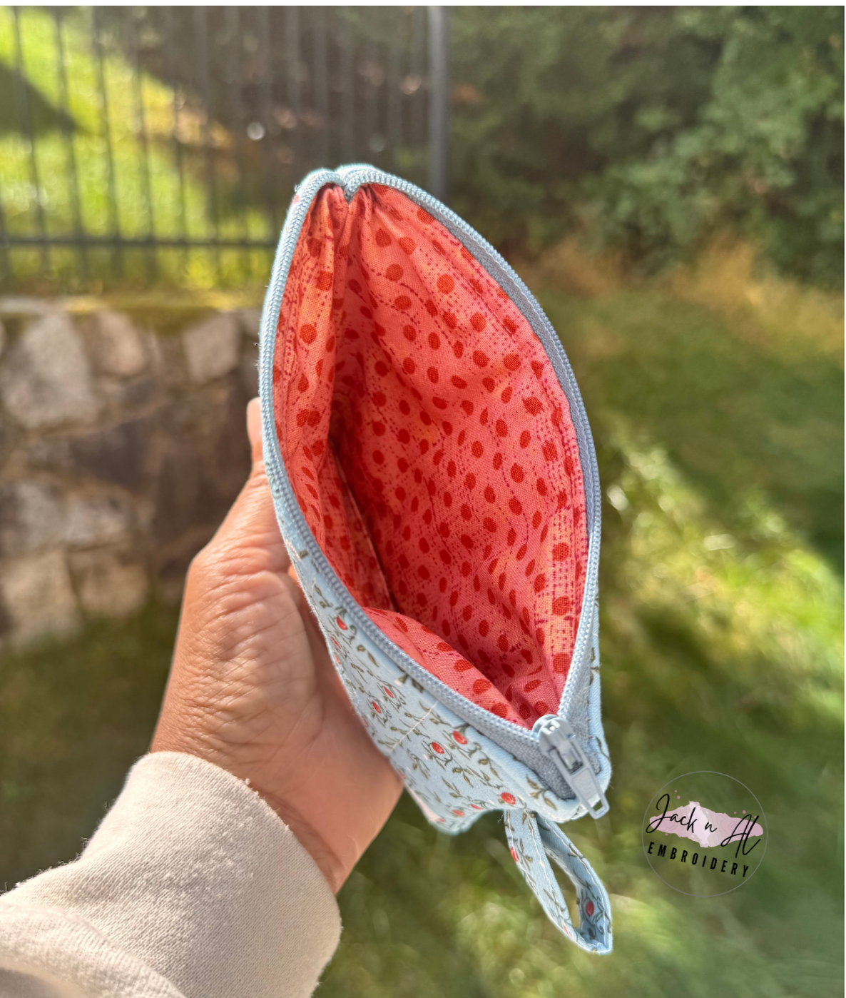 The Vintage Vine Zippered Pouch