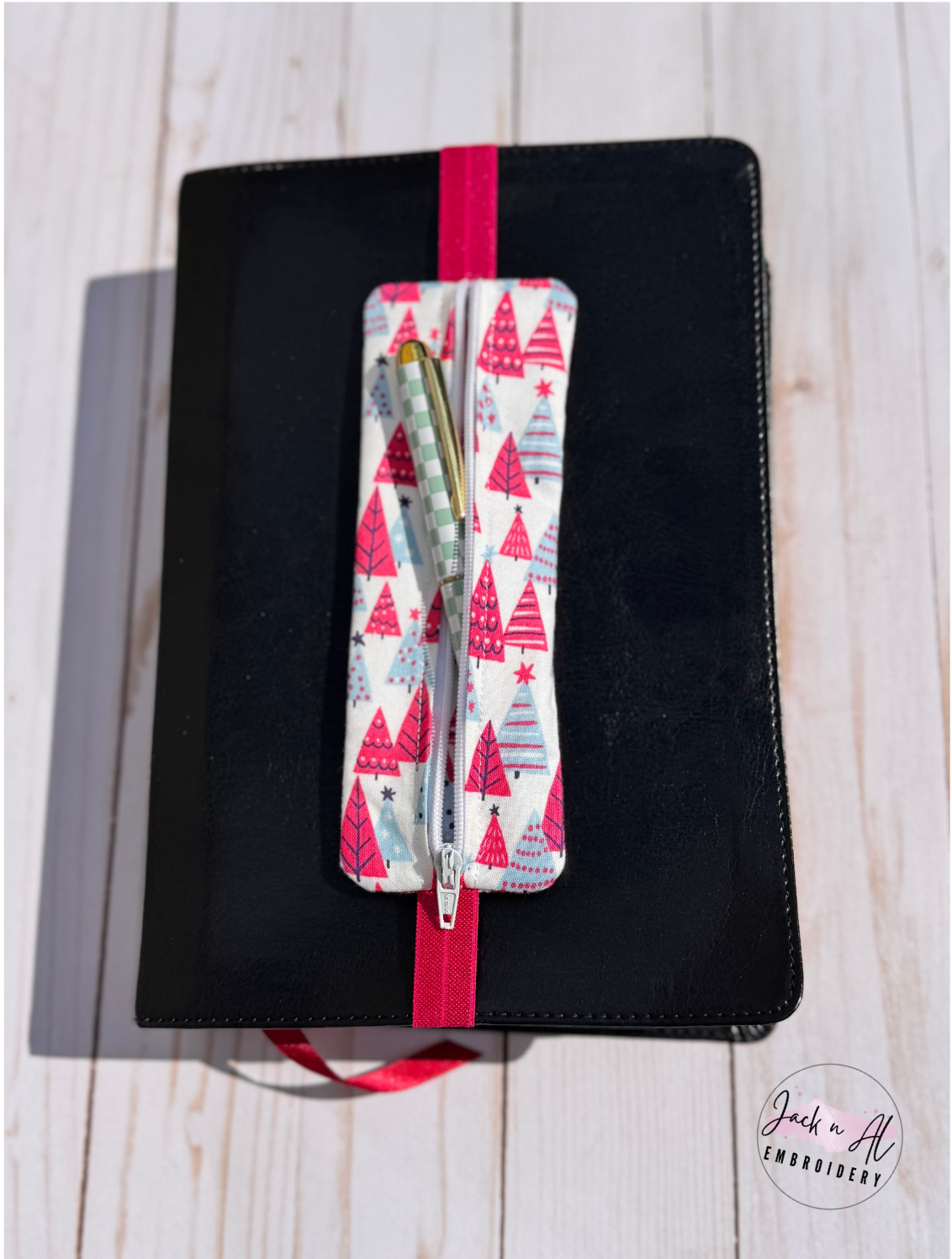 Holiday Trees Pen Holder