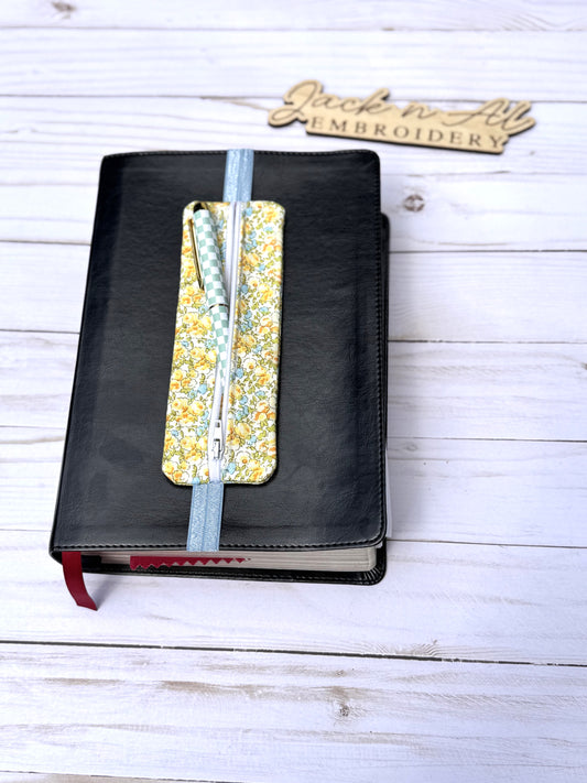 Vintage Floral Pen Holder
